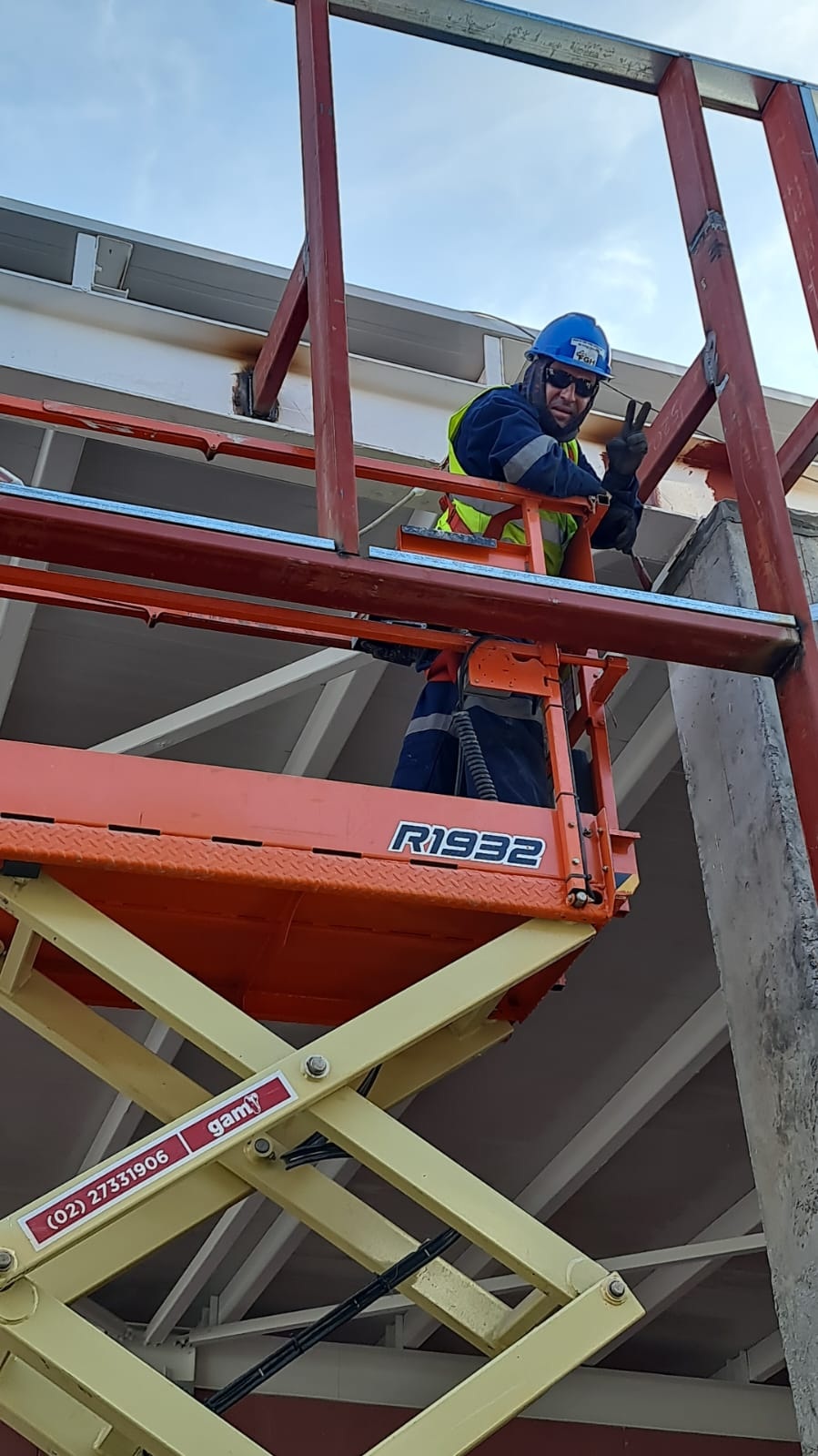 Trabajo de estructuras metálicas FGH