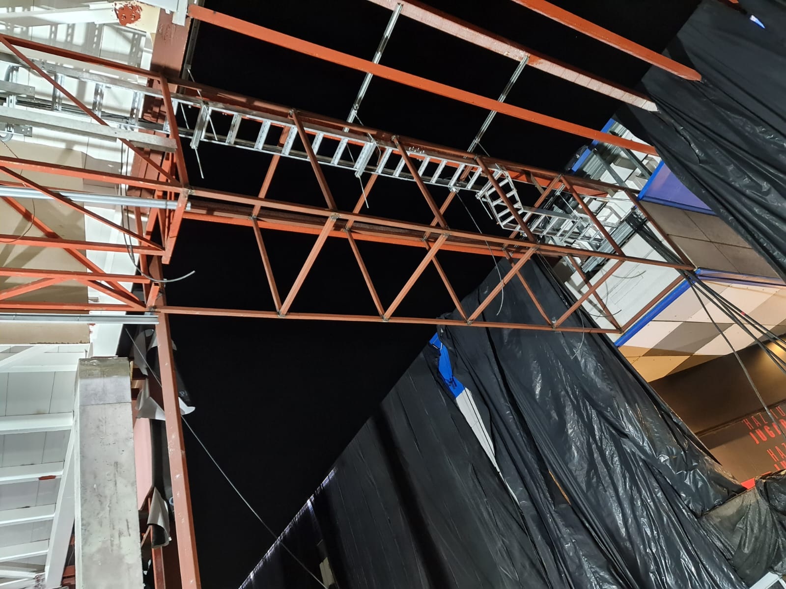 Trabajo de estructuras metálicas FGH